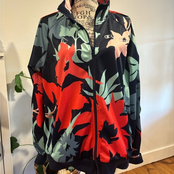 Champion Floral jacket, Large - Picture 1 of 5